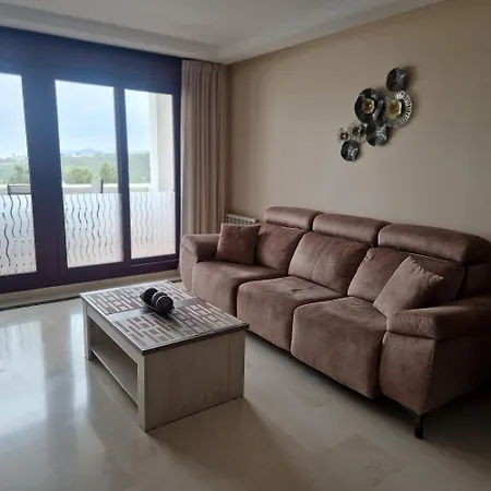 Cosy Golf Garden Apartament Casares